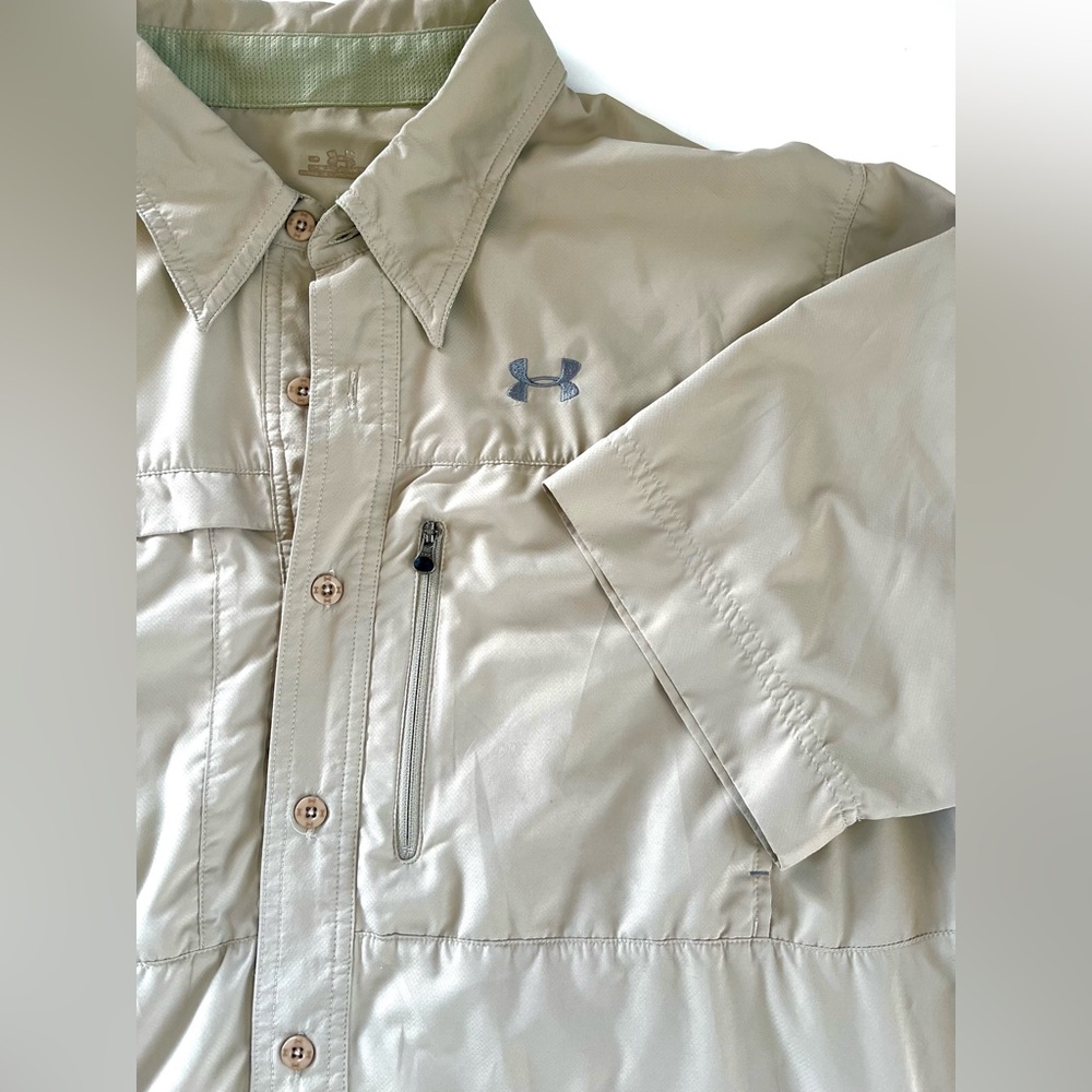 Men’s under armor fishing shirt